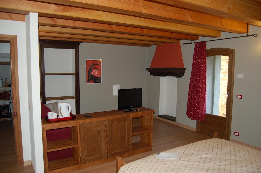 Bed and Breakfast Il Nocciolo Bard Pokoj fotografie